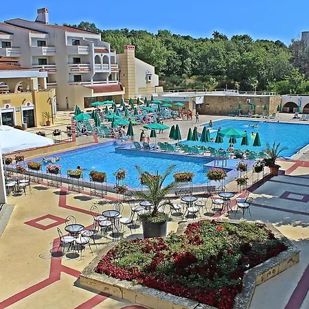 Duni Pelican Resort 4*