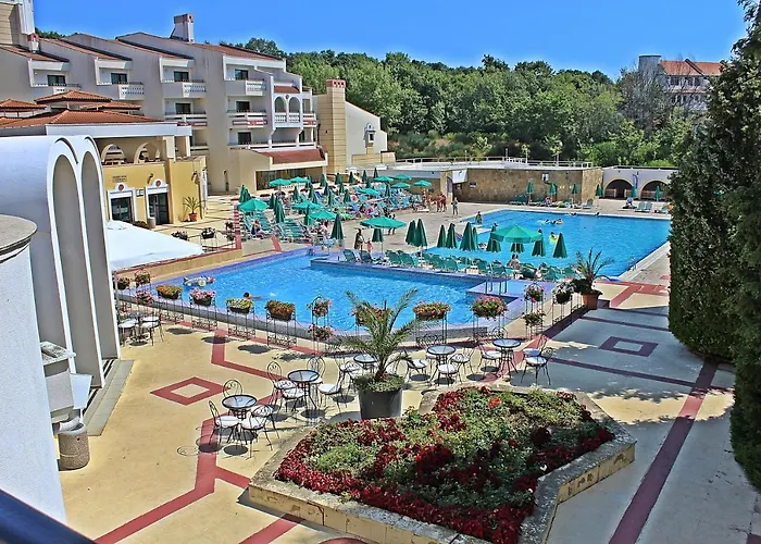 Duni Pelican Курортный комплекс 4*